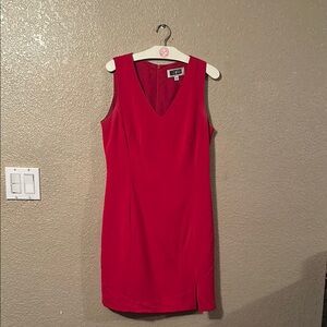 Tempo Paris size .8 Elegant Red Sleeveless Dress